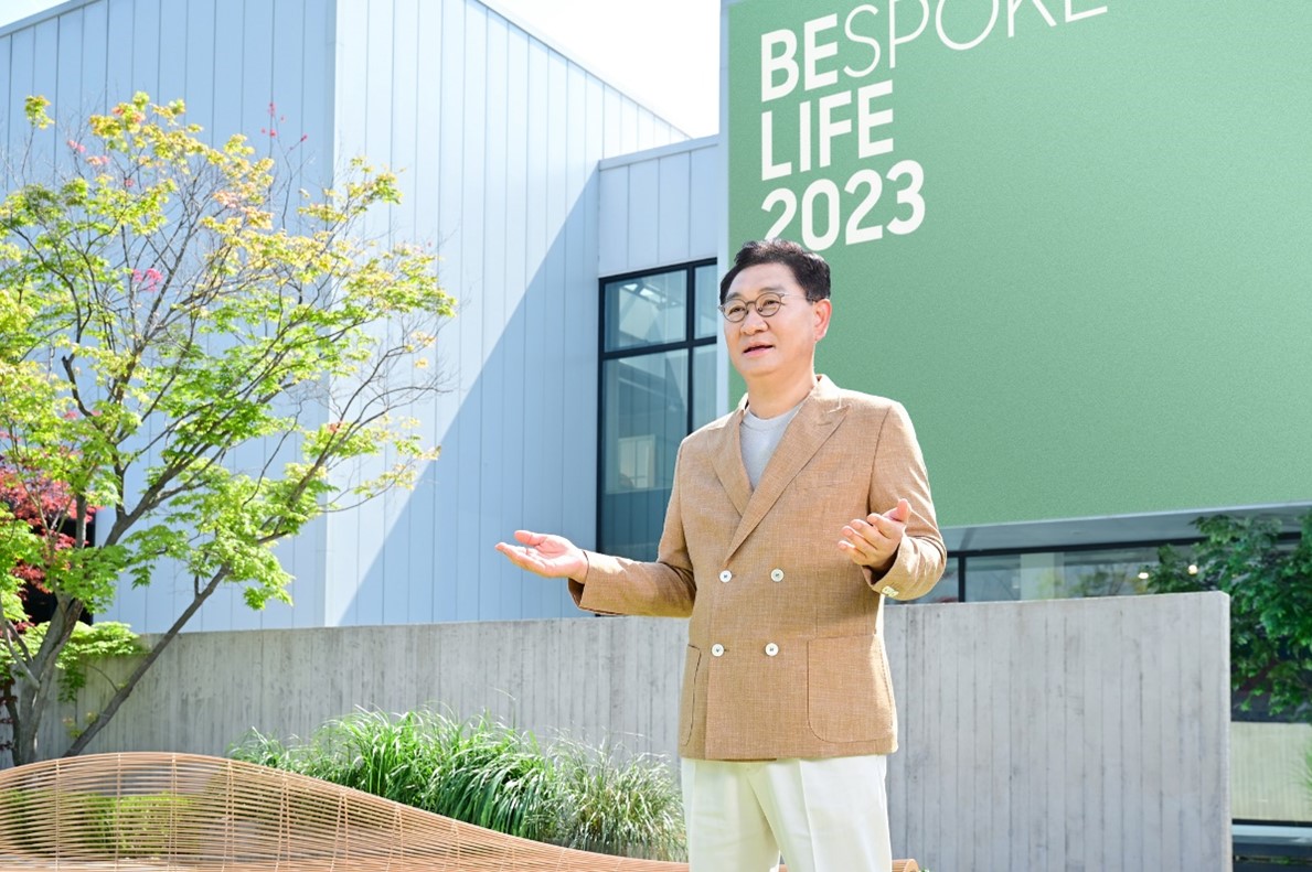 bespoke-life-2023-jh-han-side